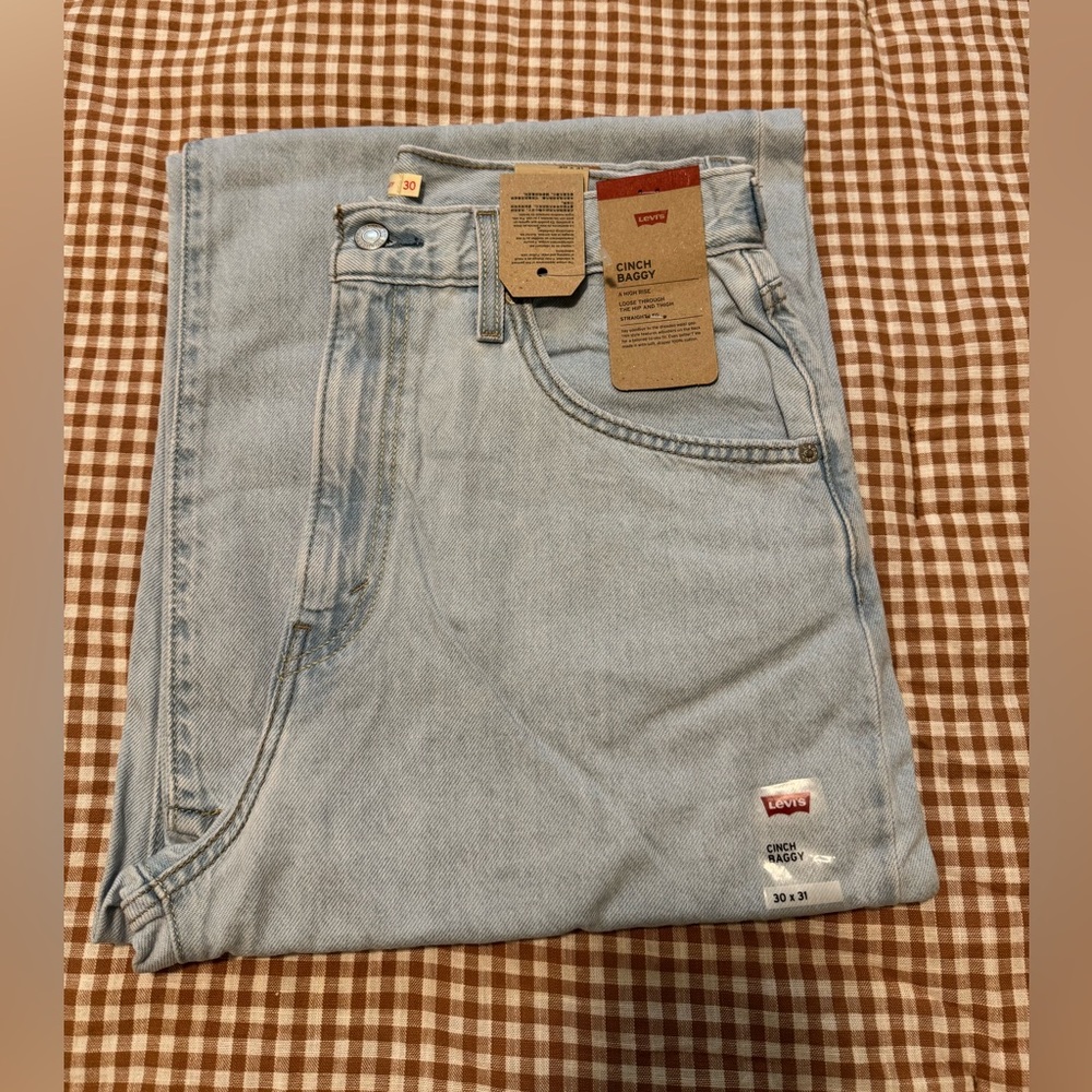 Levi's high rise cinch baggy jeans size 30 color never going to change
